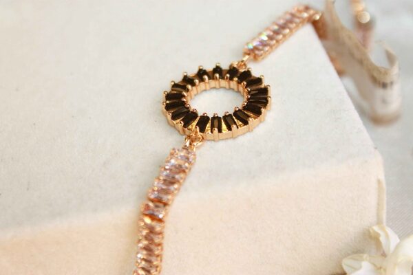 Onyx Circle Bracelet