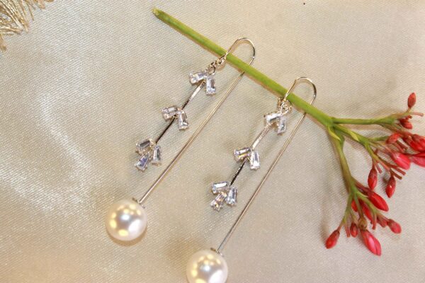 Pearl and Crystal Drop Earrings